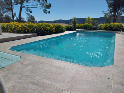 Maison - 186 m² - 4 pièces