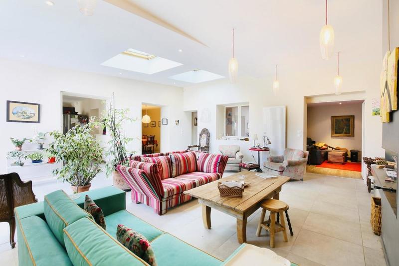 Maison - 310 m² - 6 pièces