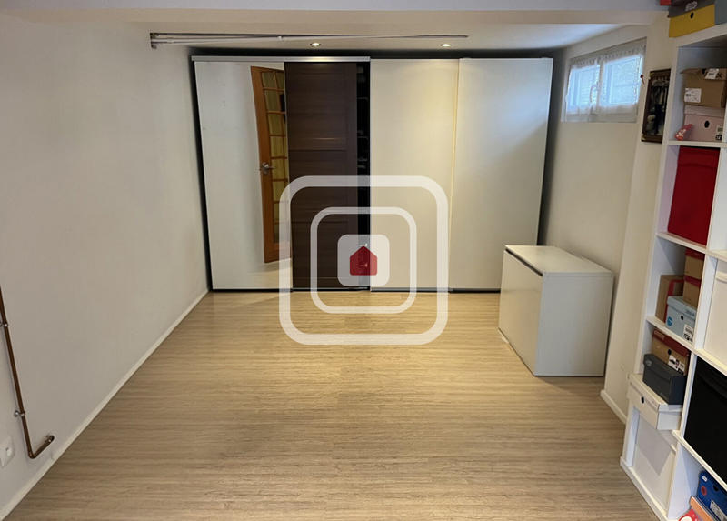 Maison - 141 m² - 6 pièces