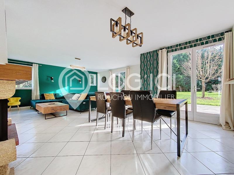 Maison - 202 m² - 7 pièces