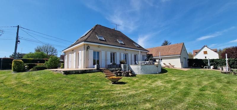 Maison - 167 m² - 7 pièces