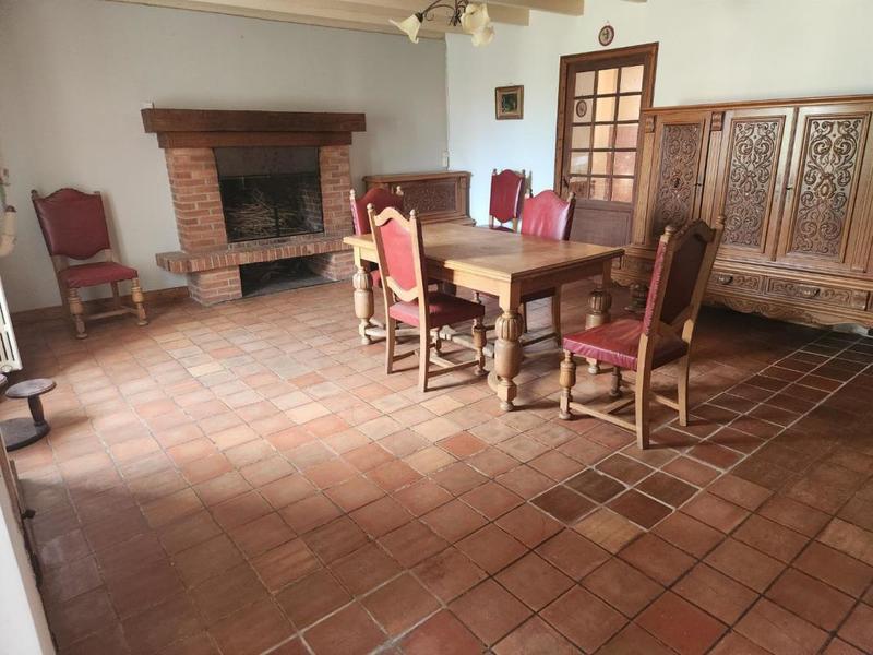 Maison traditionnelle - 230 m² - 8 pièces