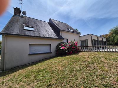 Maison - 180 m² - 7 pièces