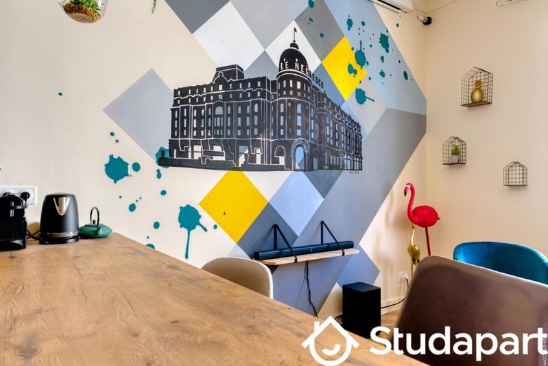 Chambre - 12 m² - 1 pièce