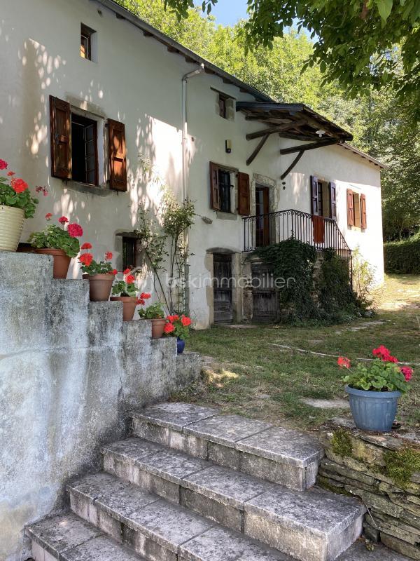 Propriété - 165 m² - 8 pièces