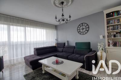 Appartement - 102 m² - 5 pièces