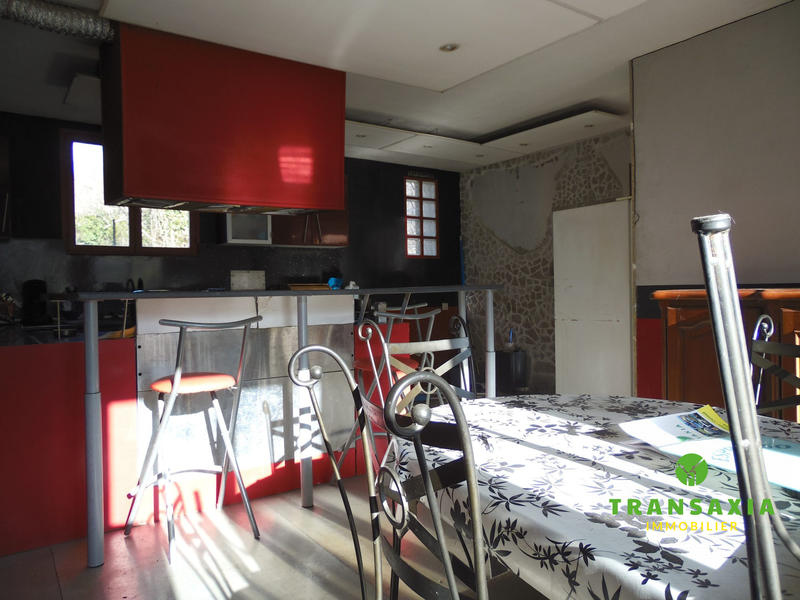 Maison contemporaine - 209 m² - 10 pièces