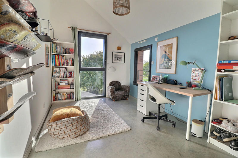 Maison - 196 m² - 7 pièces