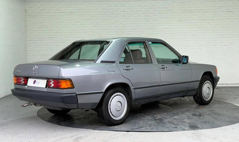 Mercedes 190 E W 201 2.0 premiere main