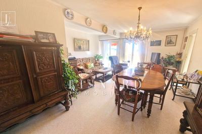 Appartement - 81 m² - 4 pièces