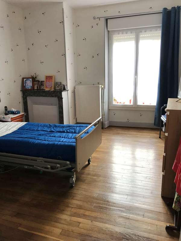 Maison - 175 m² - 10 pièces