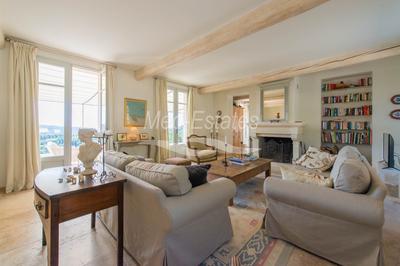 Villa - 247 m² - 7 pièces