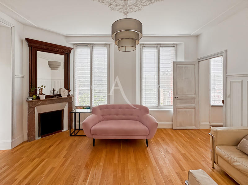 Maison - 193 m² - 6 pièces