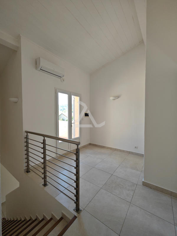 Maison - 106 m² - 5 pièces