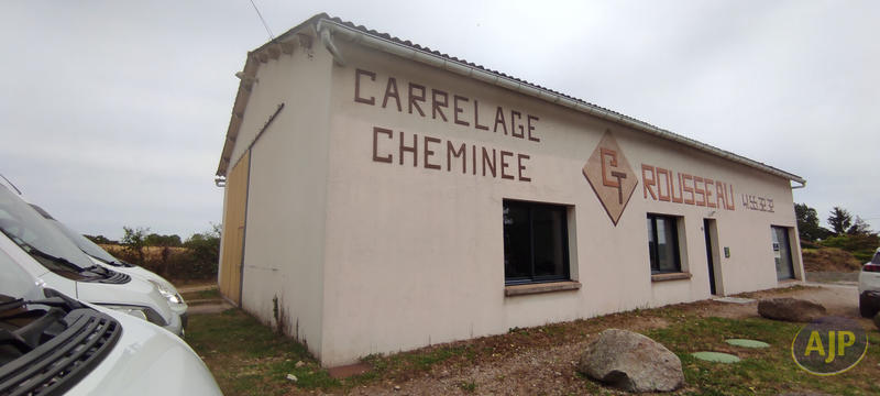 Local d'activité / Entrepôt - 288 m²