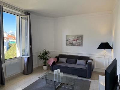 Appartement - 80 m² - 3 pièces