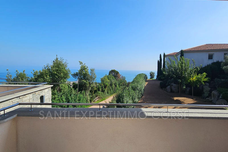 Maison contemporaine - 85 m² - 4 pièces