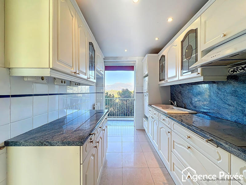 Appartement - 74 m² - 3 pièces