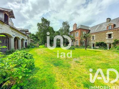 Maison - 342 m² - 8 pièces