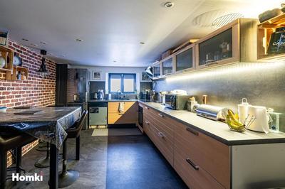 Maison - 180 m² - 6 pièces