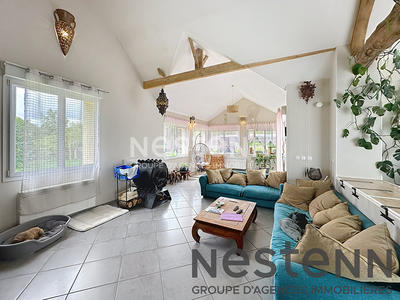 Maison - 220 m² - 3 pièces