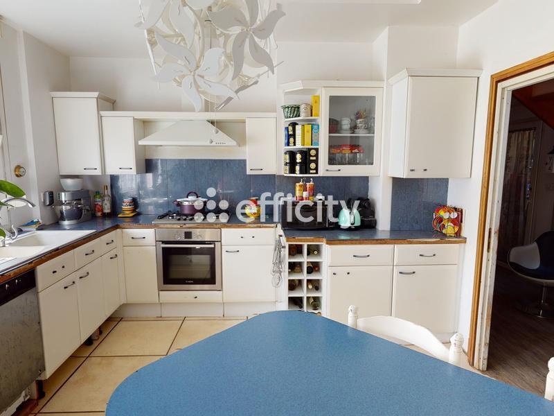 Maison - 160 m² - 9 pièces