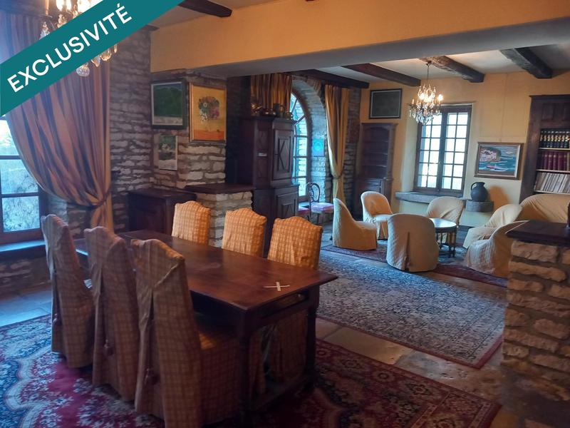 Maison - 333 m² - 8 pièces