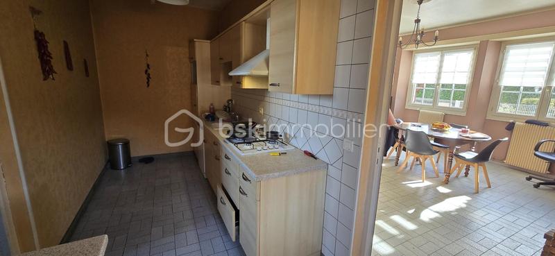 Maison ancienne - 222 m² - 8 pièces