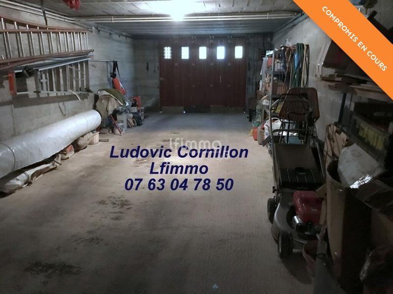 Maison - 207 m² - 11 pièces