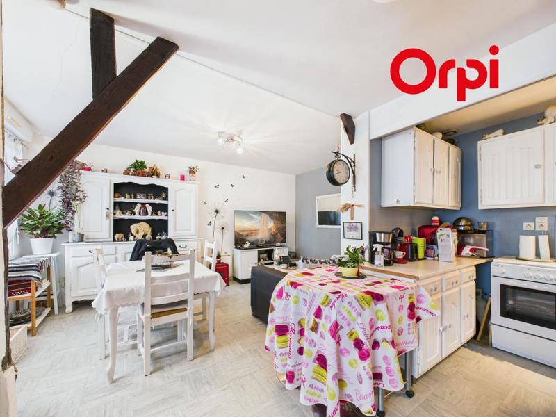 Immeuble - 210 m² - 12 pièces