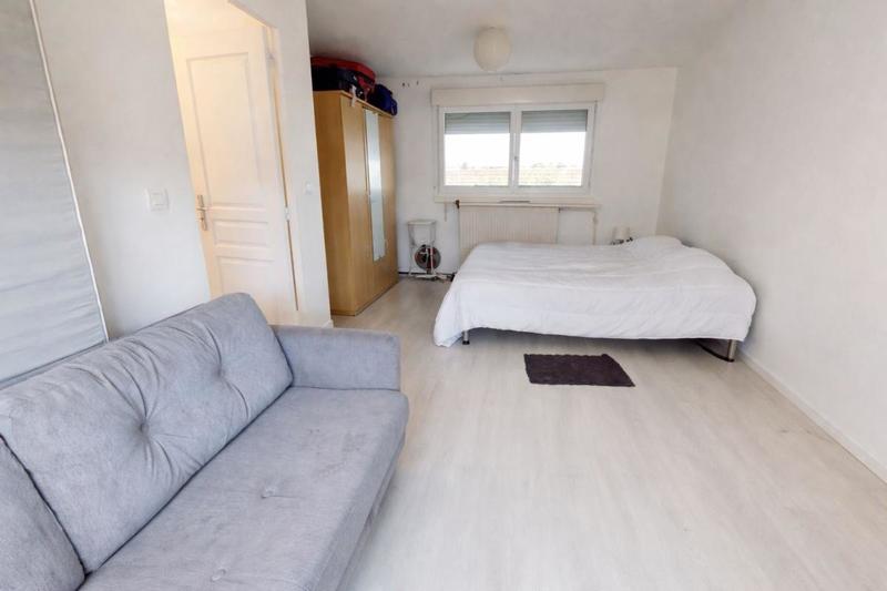 Appartement - 90 m² - 4 pièces