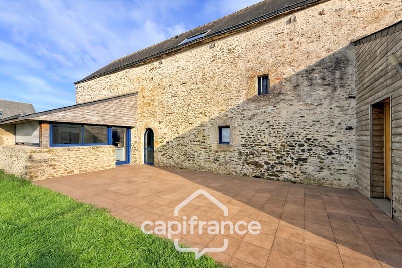 Maison - 298 m² - 10 pièces