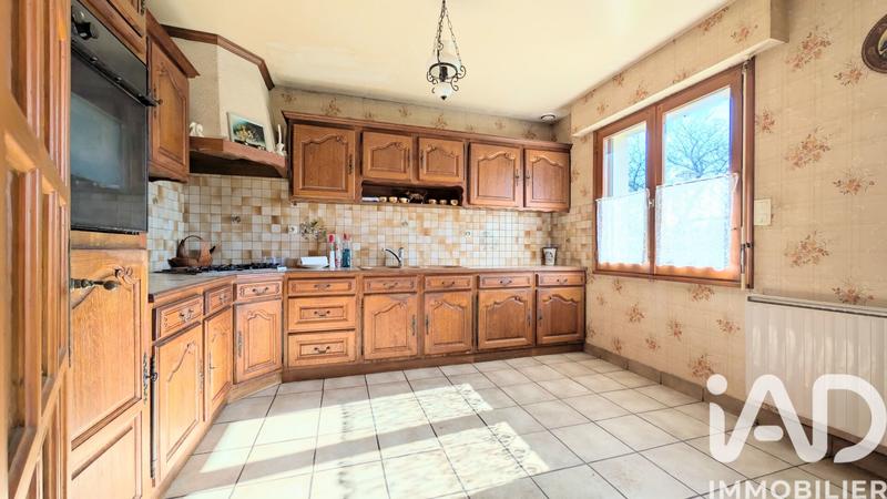 Maison - 121 m² - 6 pièces