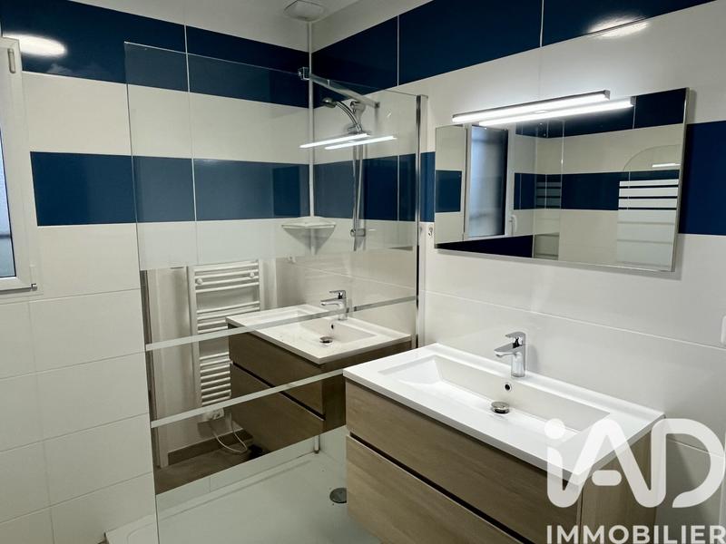 Maison - 97 m² - 5 pièces