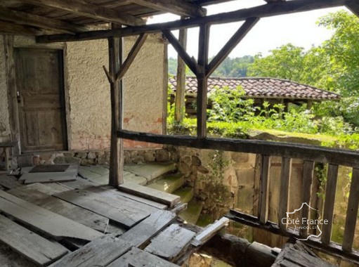 Maison - 120 m² - 2 pièces