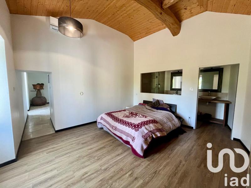 Maison - 180 m² - 8 pièces