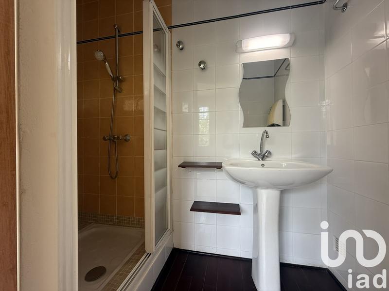 Maison - 250 m² - 8 pièces