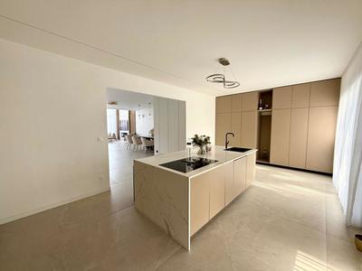 Maison - 165 m² - 6 pièces