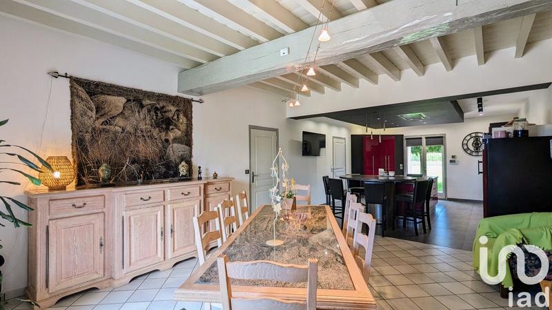 Maison - 250 m² - 8 pièces