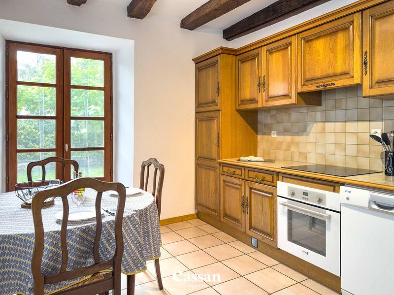 Maison - 290 m² - 14 pièces