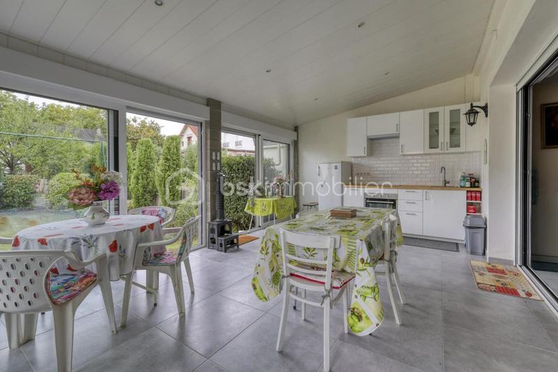 Maison de ville - 184 m² - 9 pièces