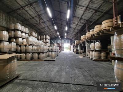 Local d'activité / Entrepôt - 520 m²