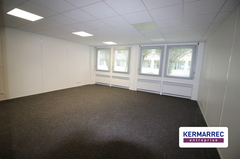 Bureau - 221 m²