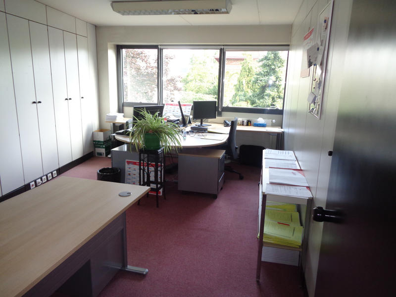 Bureau - 3 160 m²