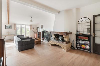 Maison - 143 m² - 6 pièces