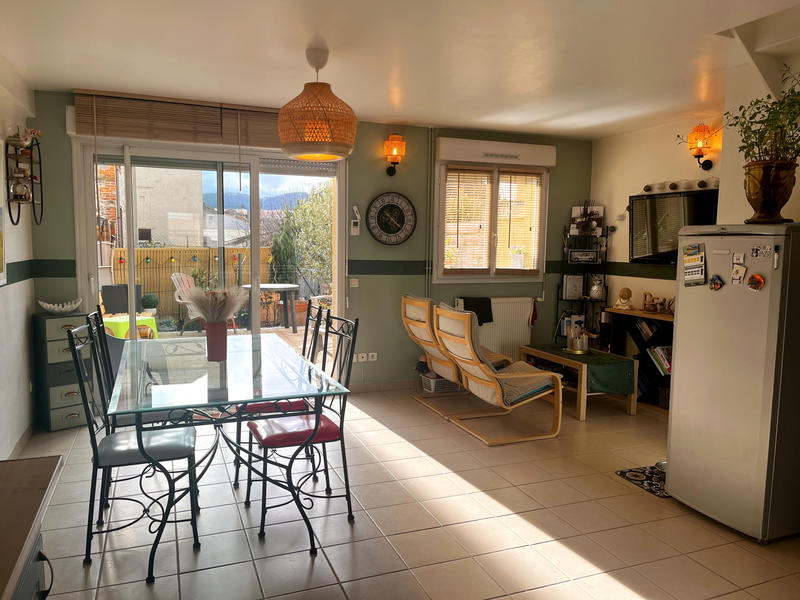 Maison - 86 m² - 5 pièces