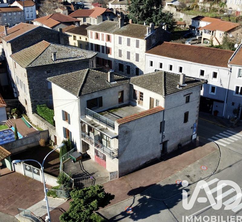 Maison - 194 m² - 7 pièces