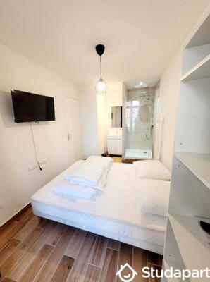 Chambre - 9 m² - 1 pièce