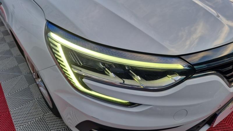 Renault Mégane IV Berline blue dci 115 - 21n business