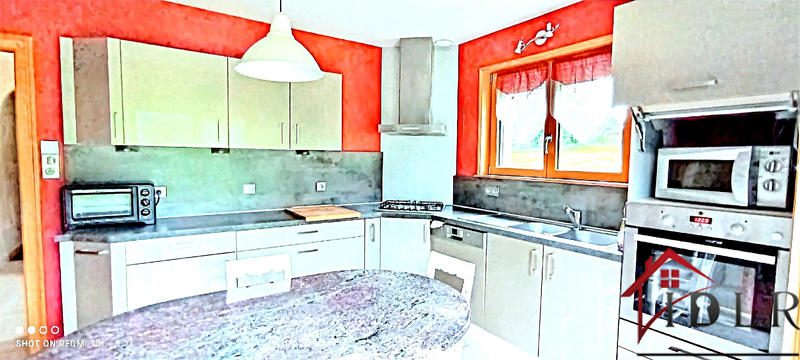 Maison - 147 m² - 8 pièces